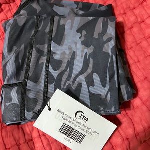 NWT ZYIA Black Camo Metallic LNT size 2